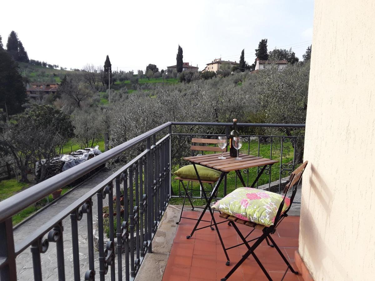 La Collina Degli Olivi Bed & Breakfast Карминяно Екстериор снимка